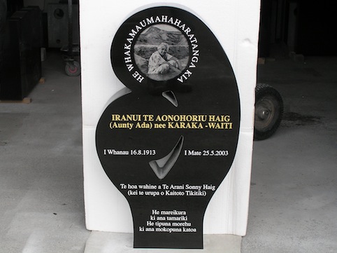 MOTHER AND CHILD KORU HEADSTONE